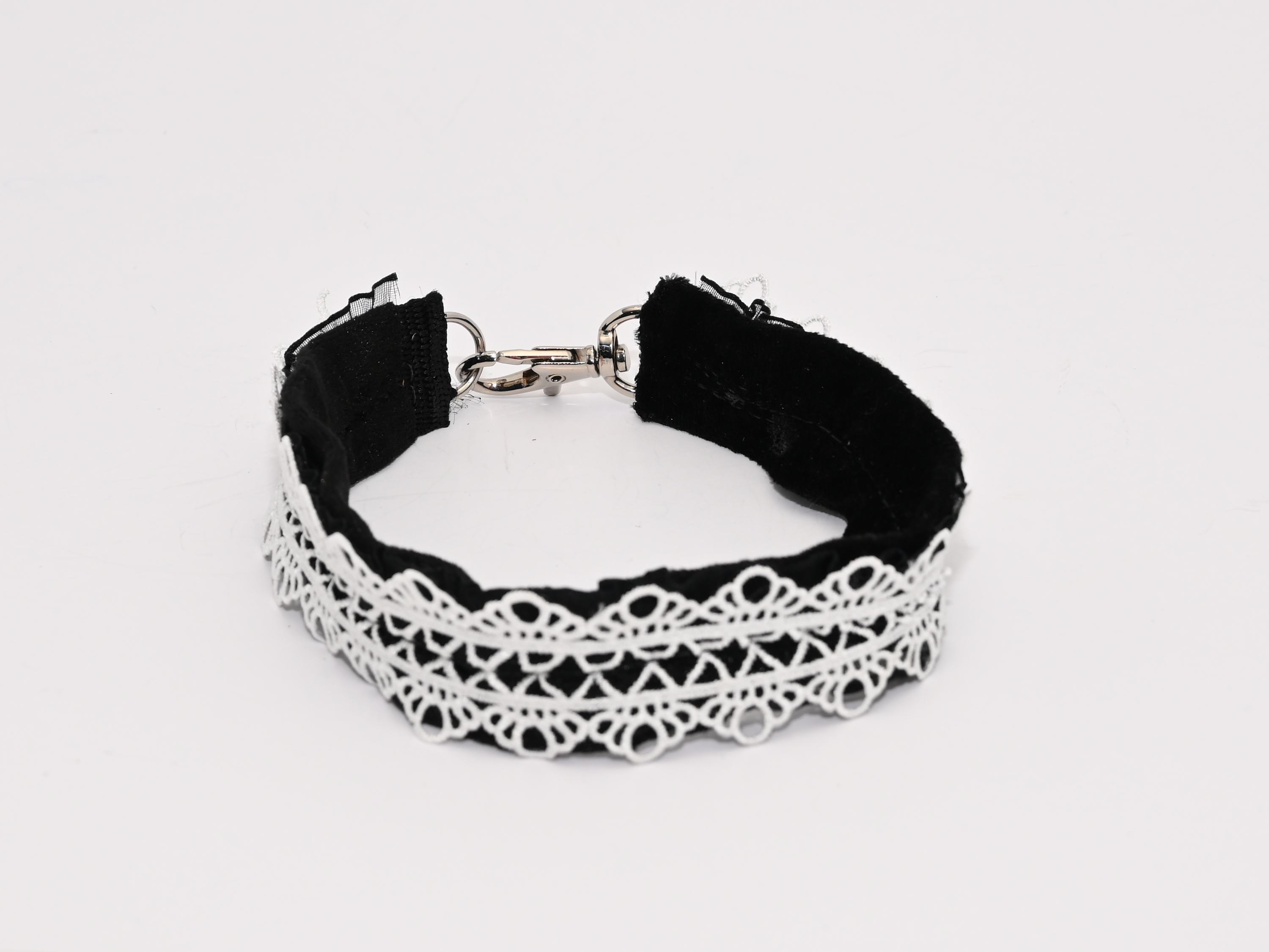 Oui, Sir - Lace Submissive Maid Collar image 0